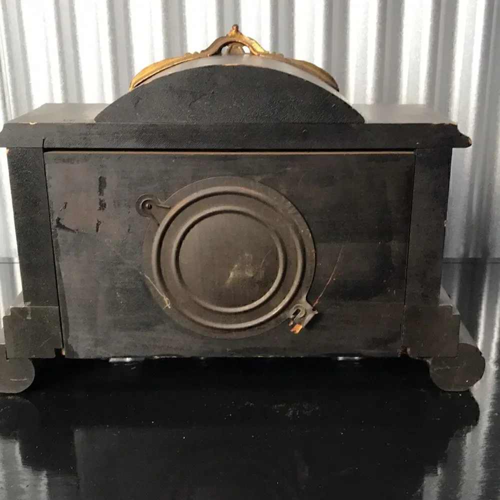 ANTIQUE MANTEL CLOCK-WM L GILBERT-MAJESTIC CLOCK-WINSTED,CONN.-PAT.1881